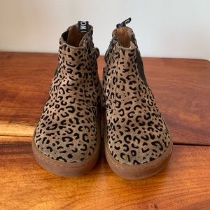 Suede Cheetah print ankle boots for toddlers